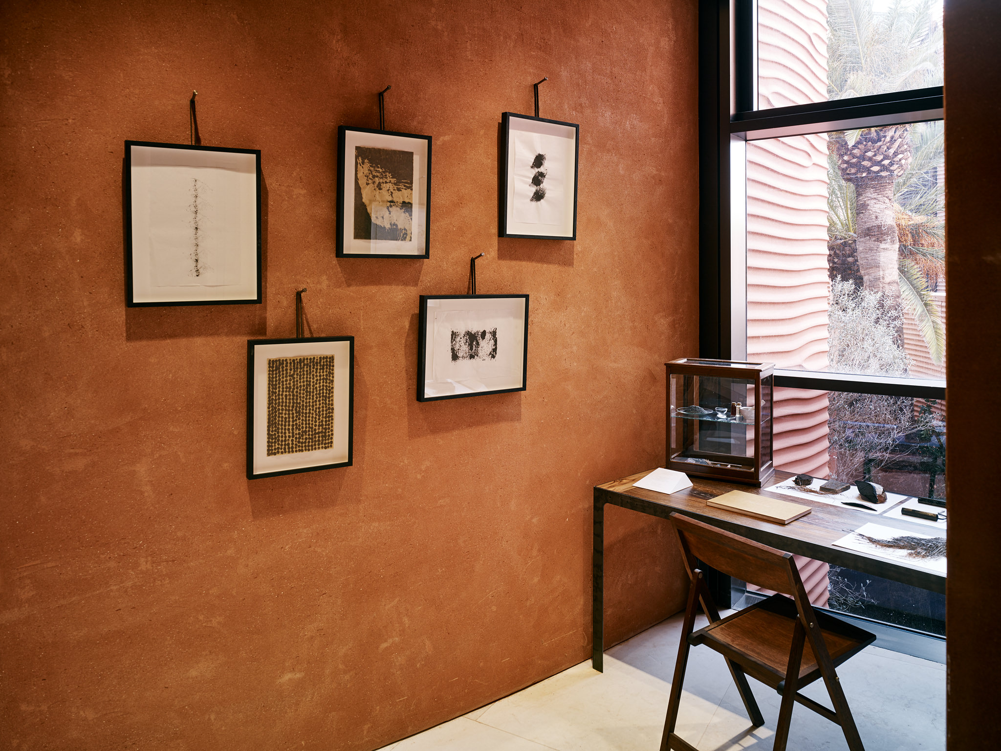 E15547 Alpa 050303 SCREEN